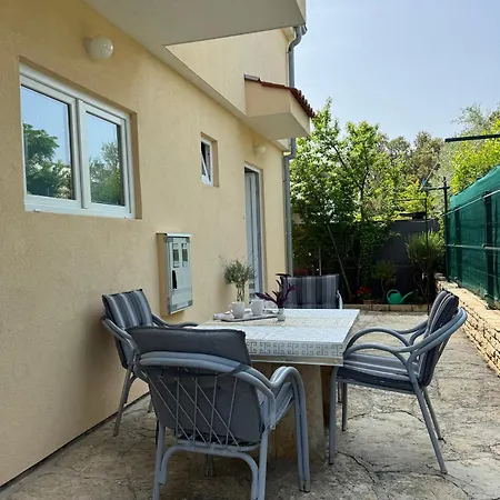 Binka Apartman Petrčane