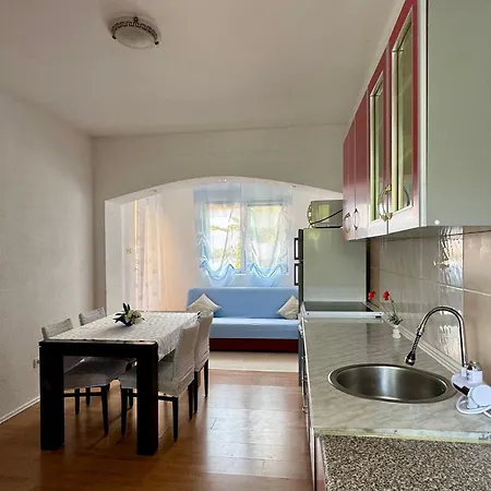 Binka Apartman *